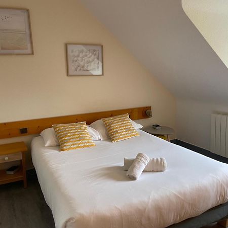 Hotel Aux Tamaris Sauzon Buitenkant foto