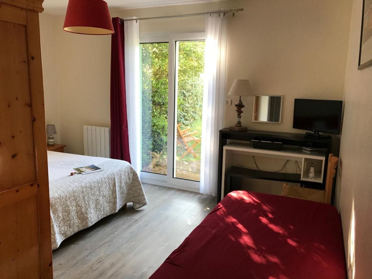 Hotel Aux Tamaris Sauzon Buitenkant foto
