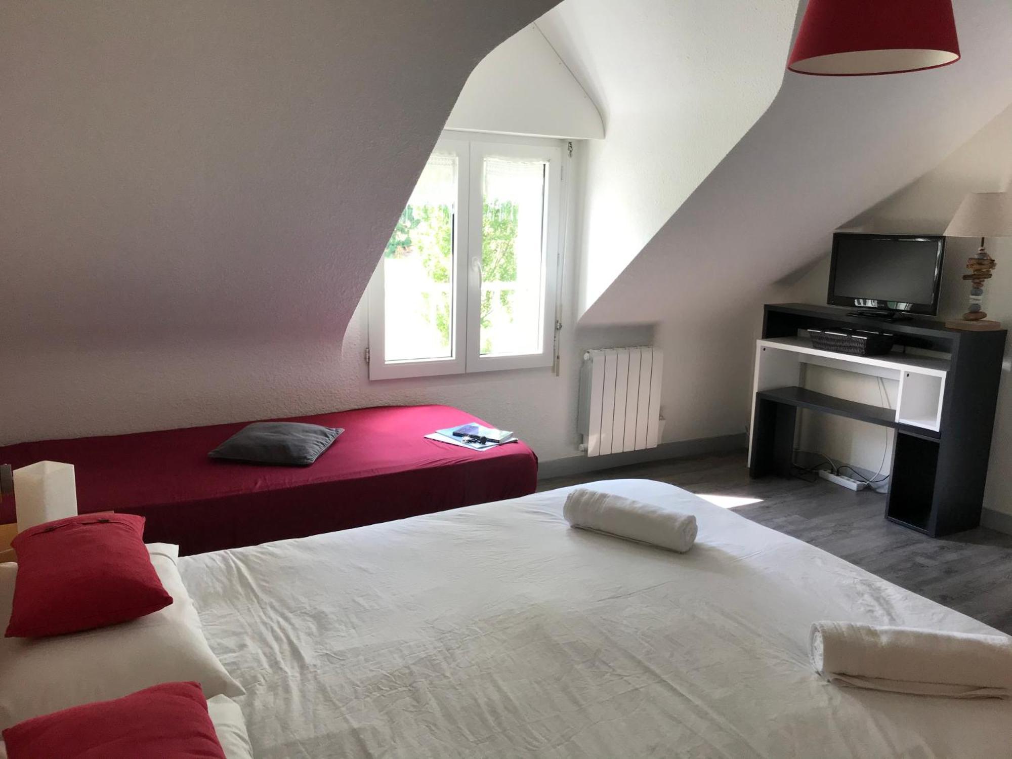 Hotel Aux Tamaris Sauzon Buitenkant foto