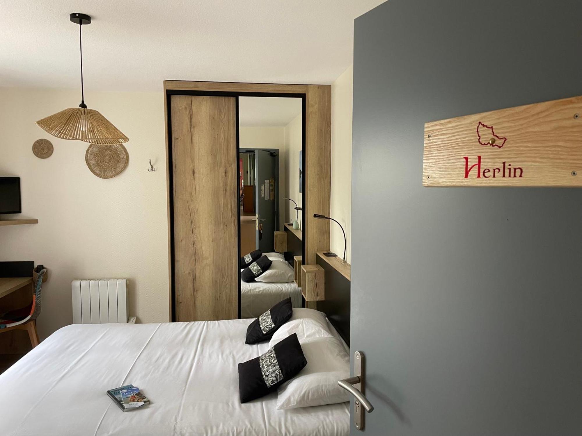 Hotel Aux Tamaris Sauzon Buitenkant foto