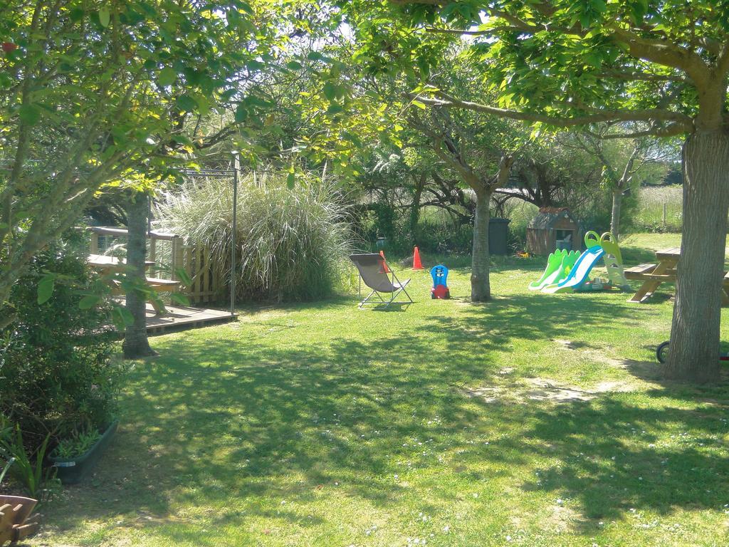 Hotel Aux Tamaris Sauzon Buitenkant foto